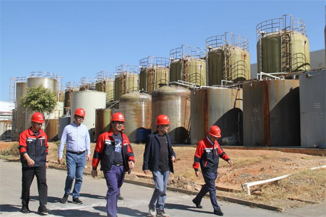 集团公司总经理姜烈辉一行到江钨钴业调研指导