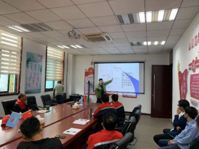 浙江大学、重庆大学教授应邀到江钨钴业授课